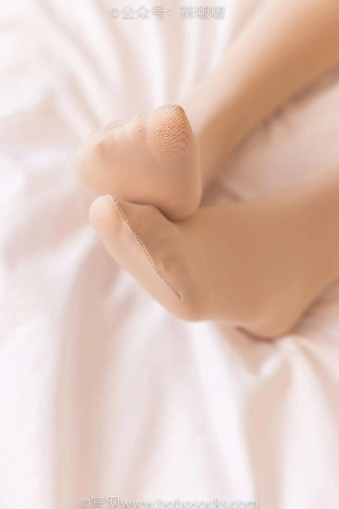 [BoBoSocks袜啵啵]NO.072 小甜豆-两双长靴、厚黑丝、厚肉丝 [144P]插图9